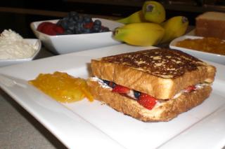 Saladmaster Recipe French Toast and Fruit Sandwiches